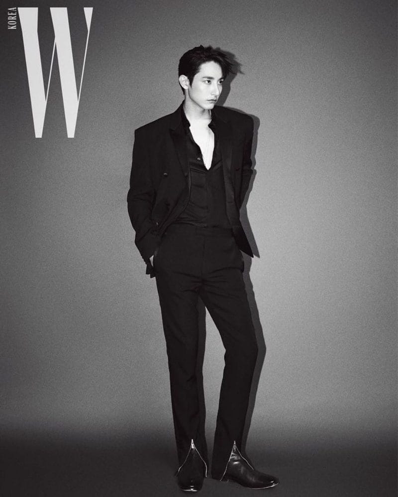 Lee Soo Hyuk là một trong những biểu tượng thời trang nổi tiếng của Hàn Quốc