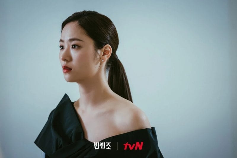 Mỹ nhân Jeon Yeo Bin thủ vai nữ luật sư kiêu ngạo Hong Cha Young