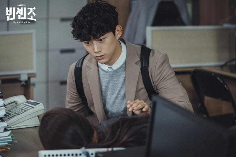 Anh chàng thực tập sinh ngốc nghếch Jang Joon Woo