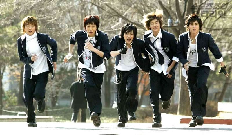 TVXQ chật vật những ngày đầu ra mắt tại Nhật