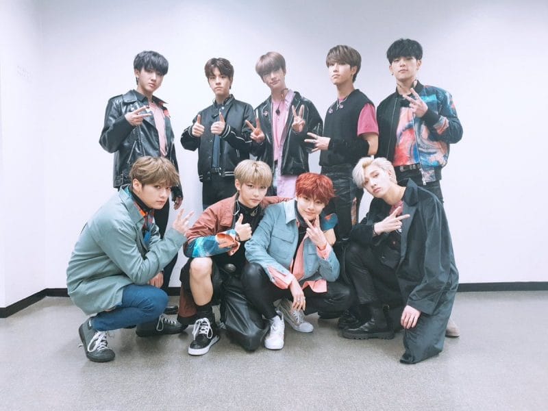 Stray Kids ra mắt với đội hình chín thành viên