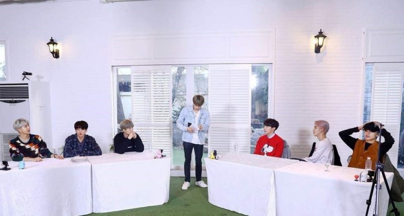 Jin thường đảm nhiệm vai trò MC trong các chương trình nội bộ của BTS