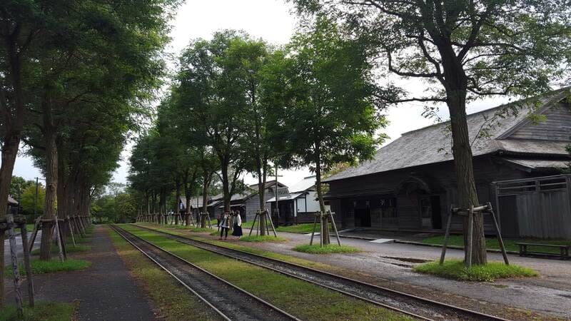 Một góc không gian bên trong ngôi làng