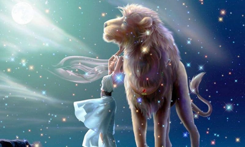 Lòng kiêu hãnh không cho mặt trăng Sư Tử mất tự tin trước đám đông