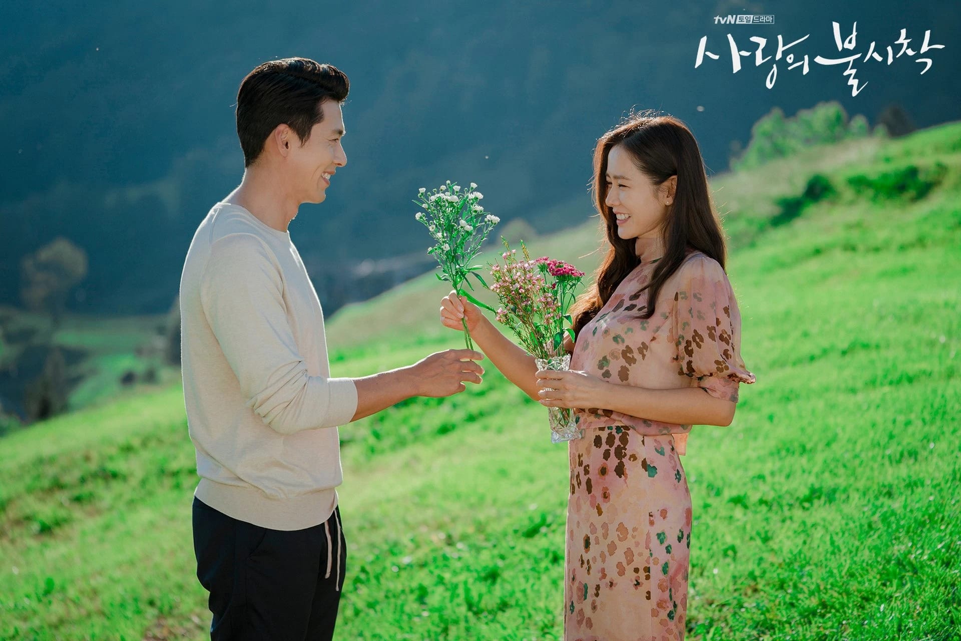 Màn tương tác bùng nổ của cặp đôi chính là điểm cộng lớn cho bộ phim.