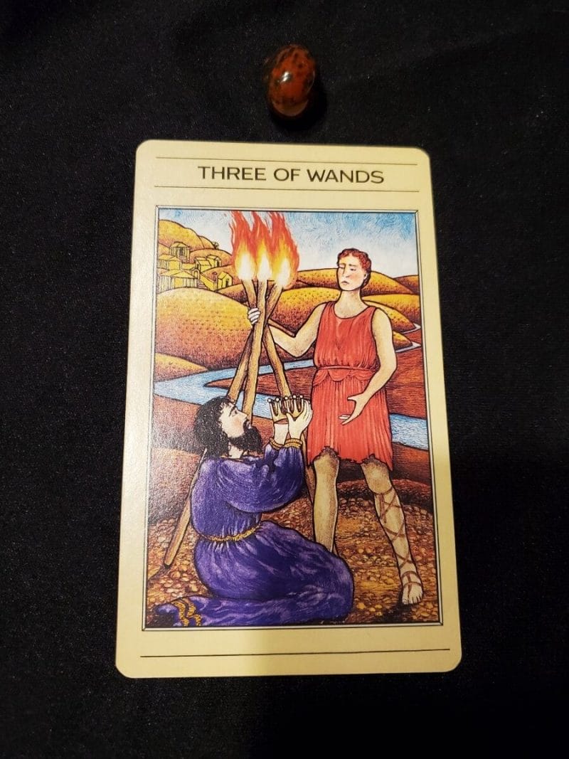 Sự kết hợp của 3 of Wands và các lá bài khác có thể mang lại nhiều kết quả khác nhau