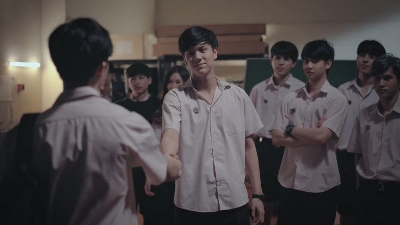 Nhóm Pang đã nhờ Time hỗ trợ trong việc chống lại nhóm Anti-Gifted