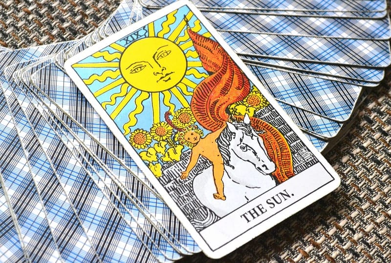 Đi tìm ý nghĩa những lá bài trong bộ Ẩn chính của Tarot