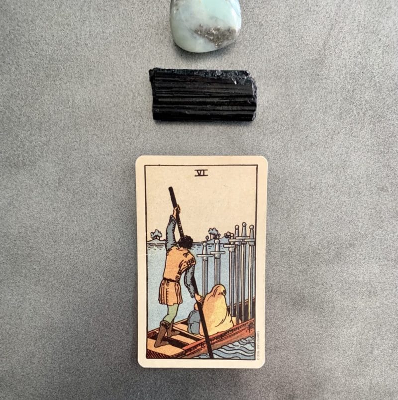 Six of Swords mang ý nghĩa về sự phục hồi