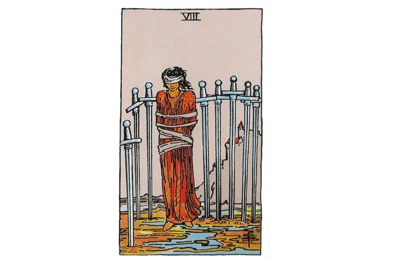 8 of Swords cho biết mối quan hệ yêu đương đang gặp bất đồng