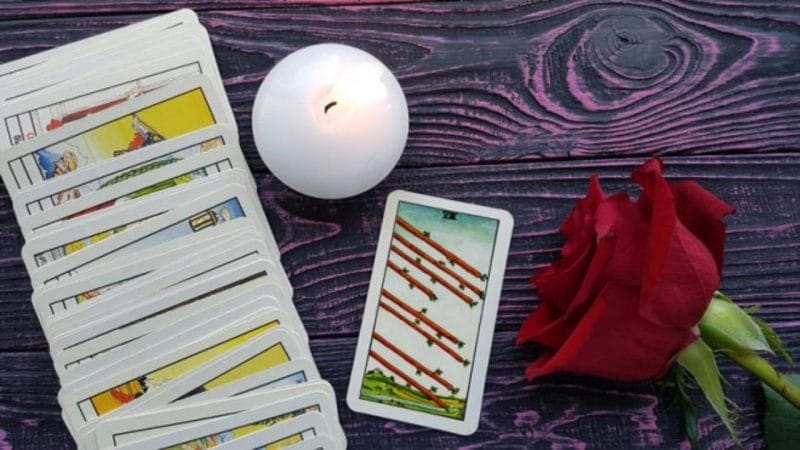 Tổng hợp thông tin về lá bài 8 of Wands