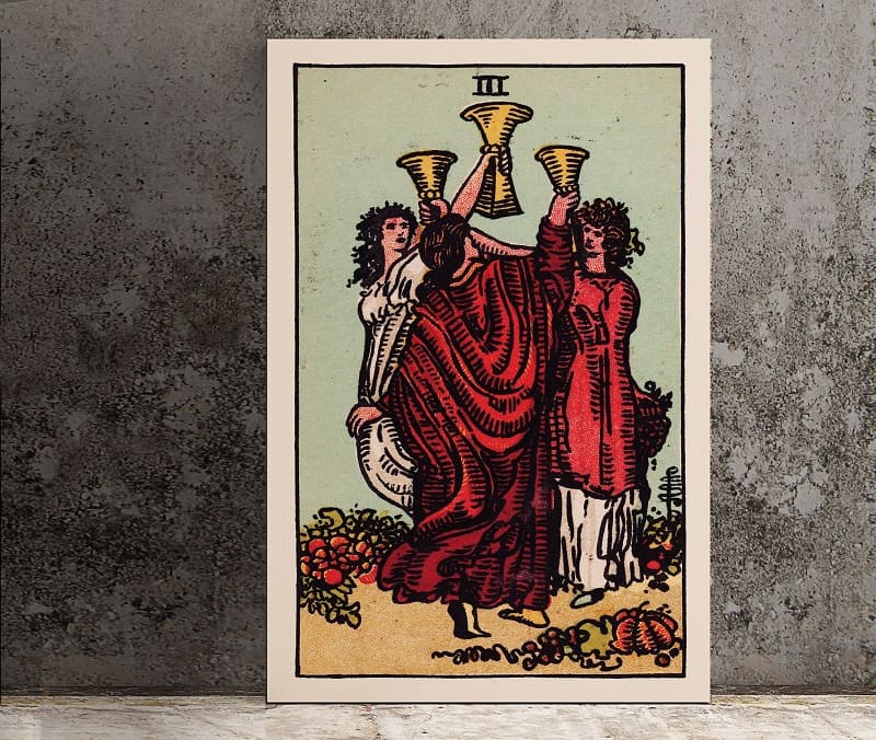 3 Of Cups và những ẩn ý đằng sau lá bài