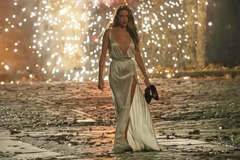 Một phân cảnh hành động của Amber Heard trong The London Fields