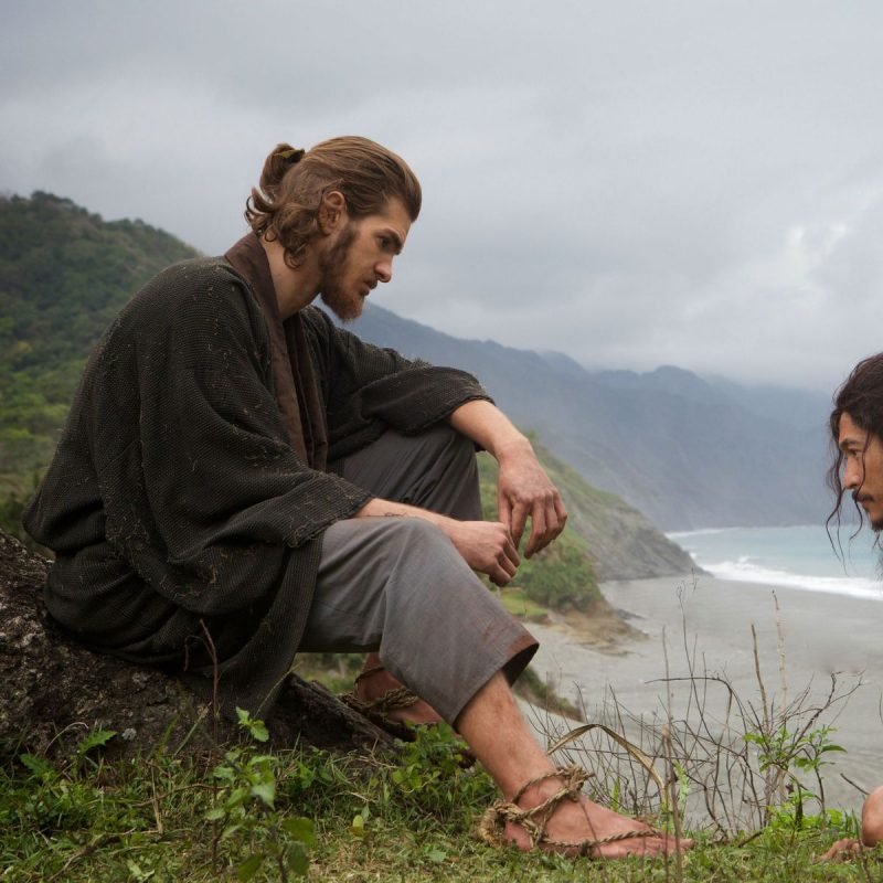 Màn lột xác ngoạn mục của Andrew Garfield trong Silence