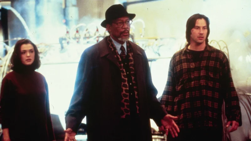 Đây là lần đầu Keanu Reeves hợp tác với diễn viên gạo cội Morgan Freeman
